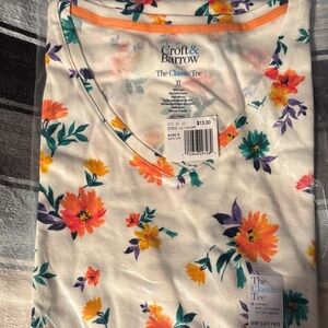 Croft & Barrow Women's Classic Tee - White with Floral Print